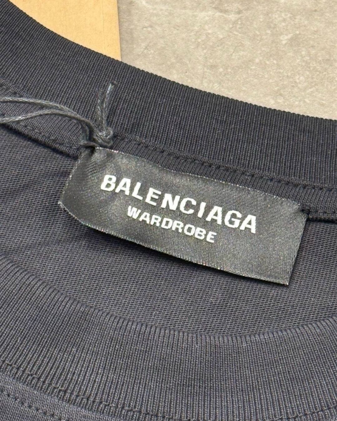 Футболка Balenciaga