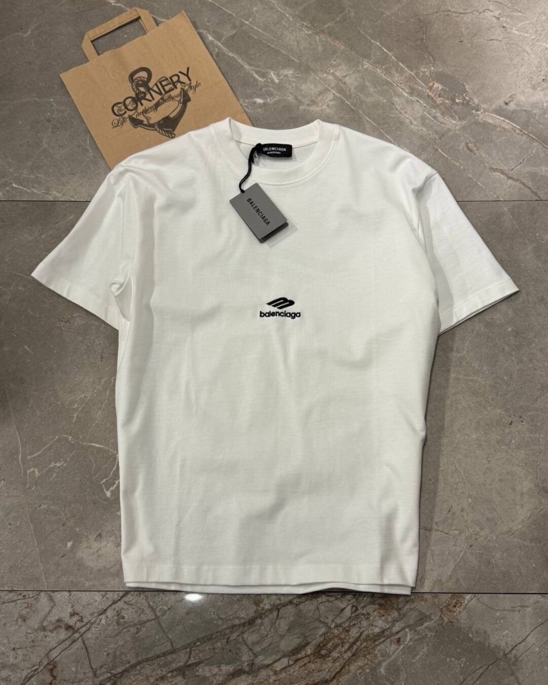 Футболка Balenciaga