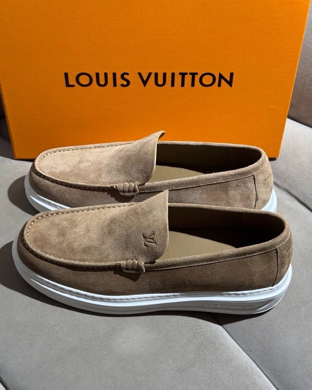 Лоферы Louis Vuitton Beige