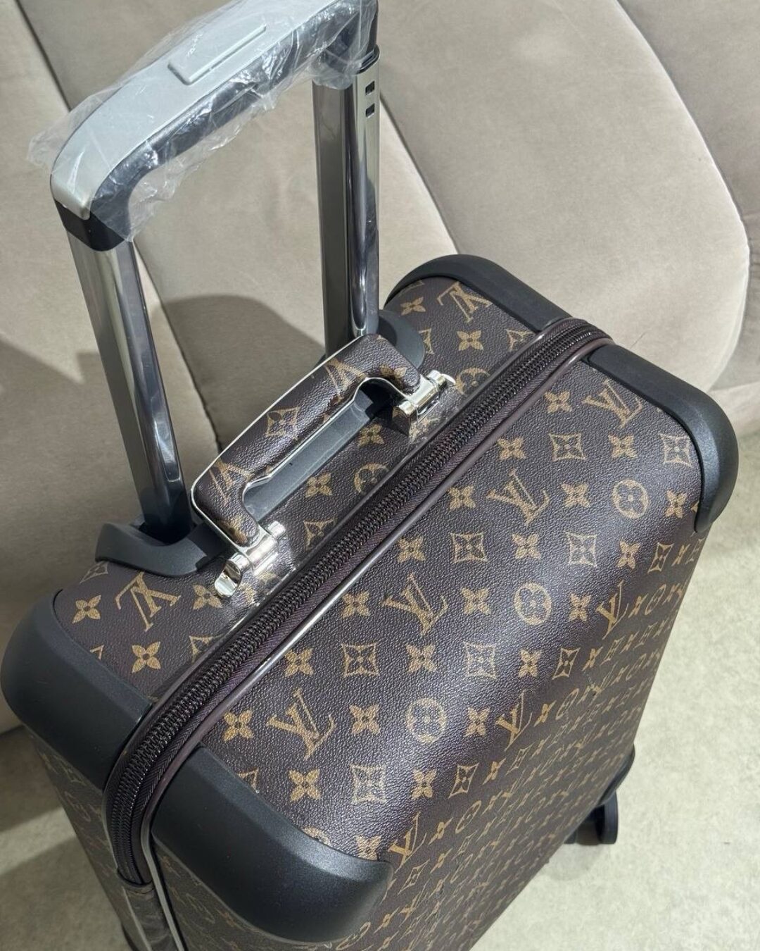 Чемодан Louis Vuitton