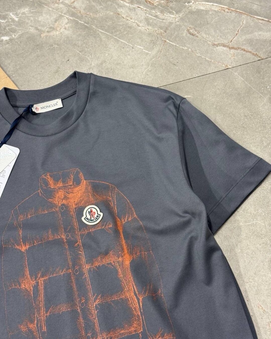 Футболка Moncler