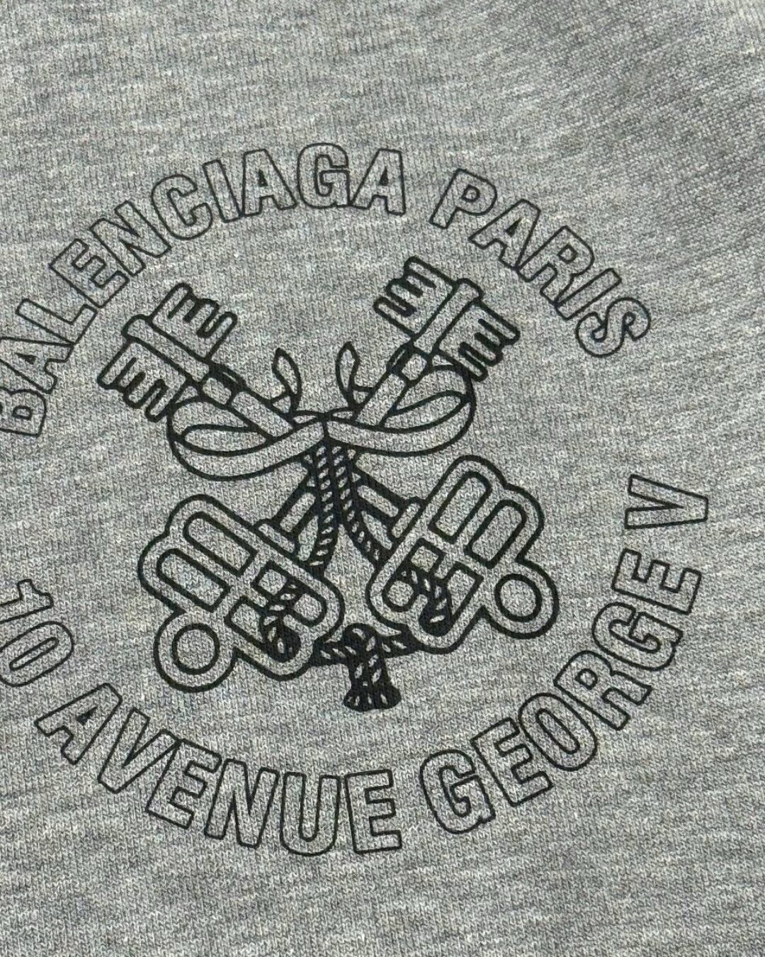 Футболка Balenciaga