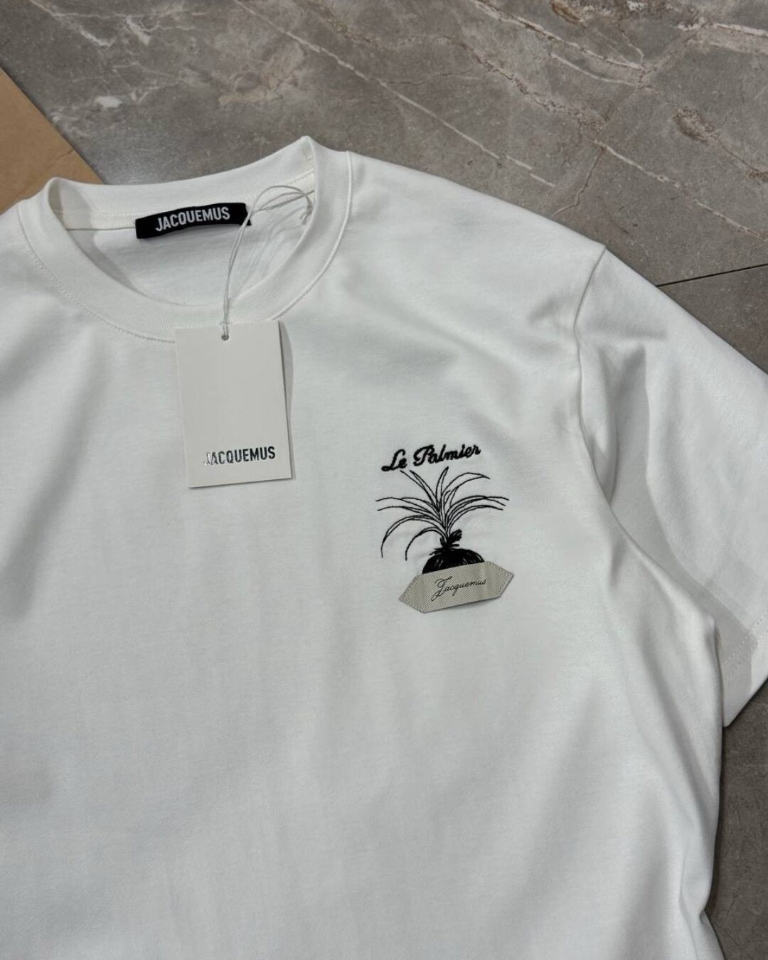 Футболка Jacquemus