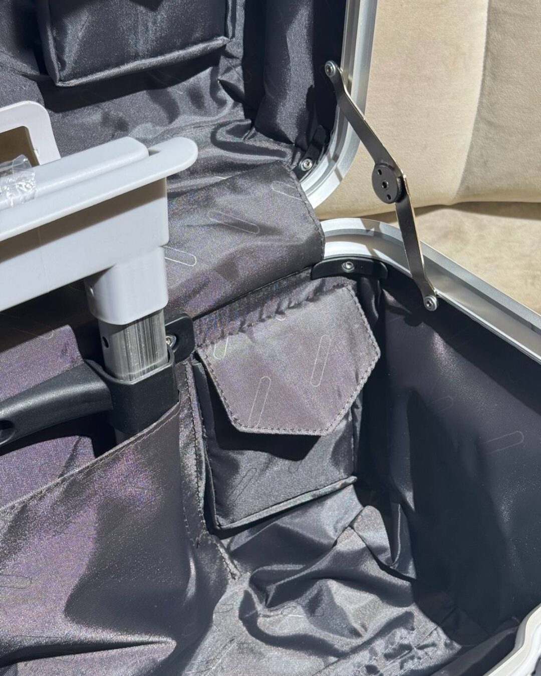 Чемодан Rimowa