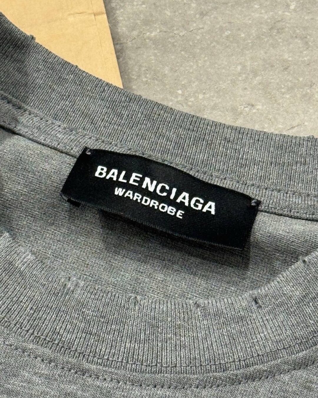 Футболка Balenciaga