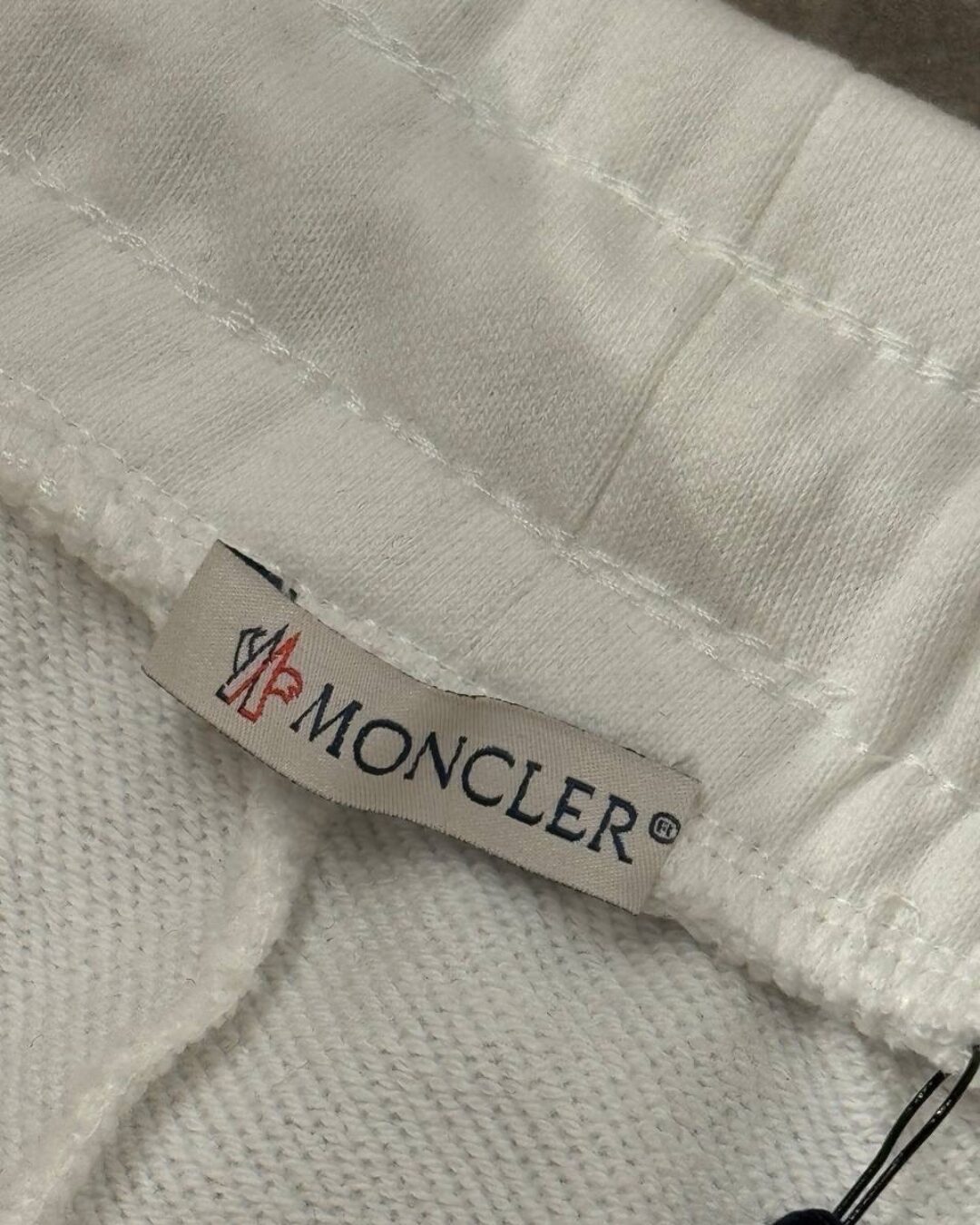 Шорты Moncler