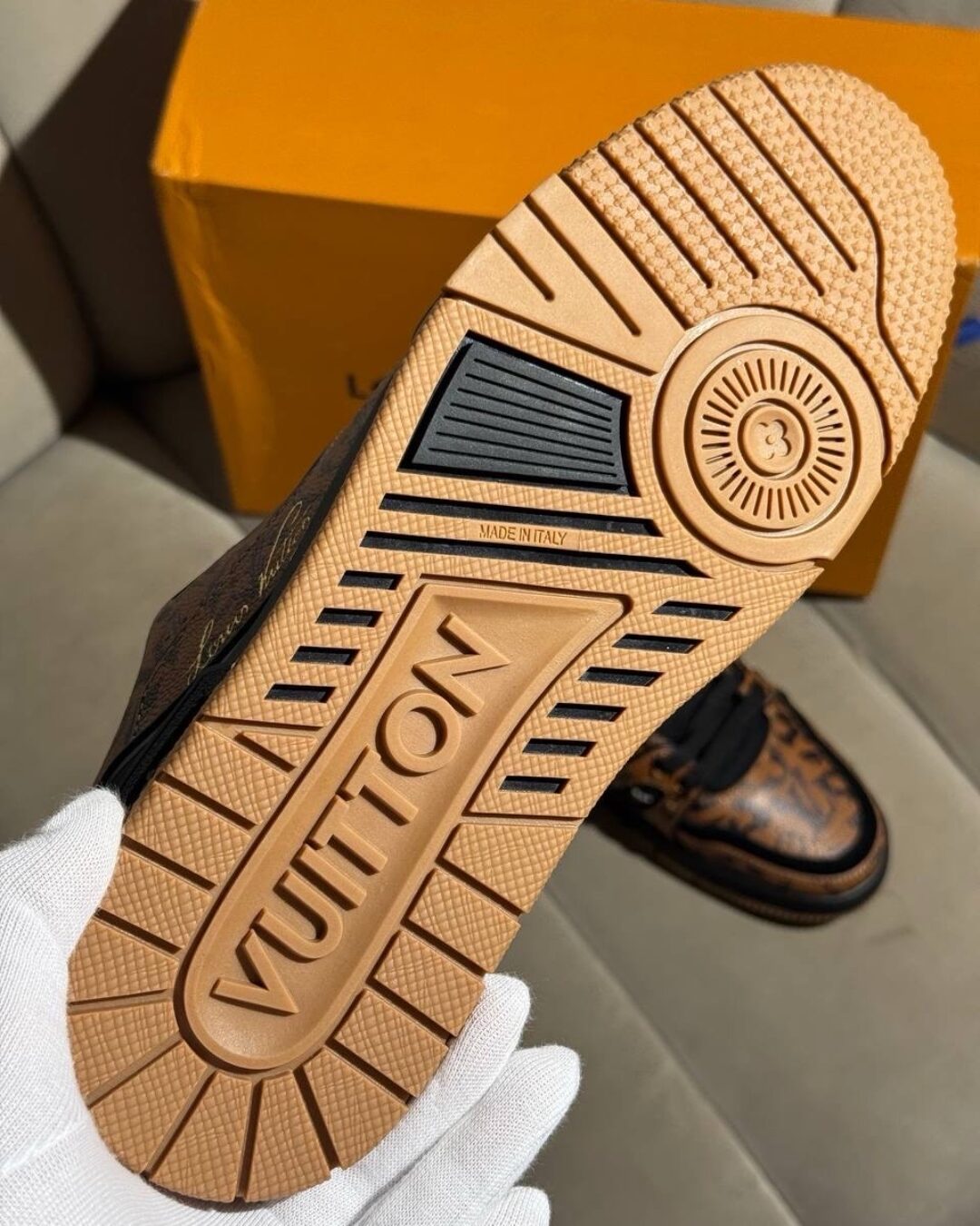 Кроссовки Louis Vuitton