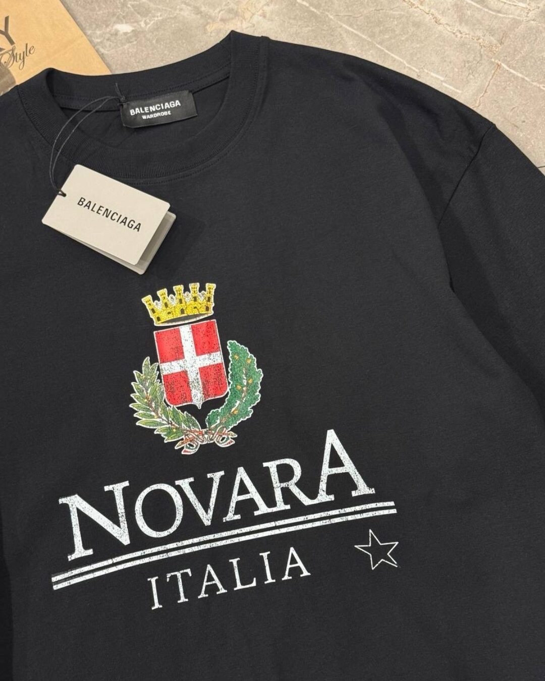 Футболка Balenciaga