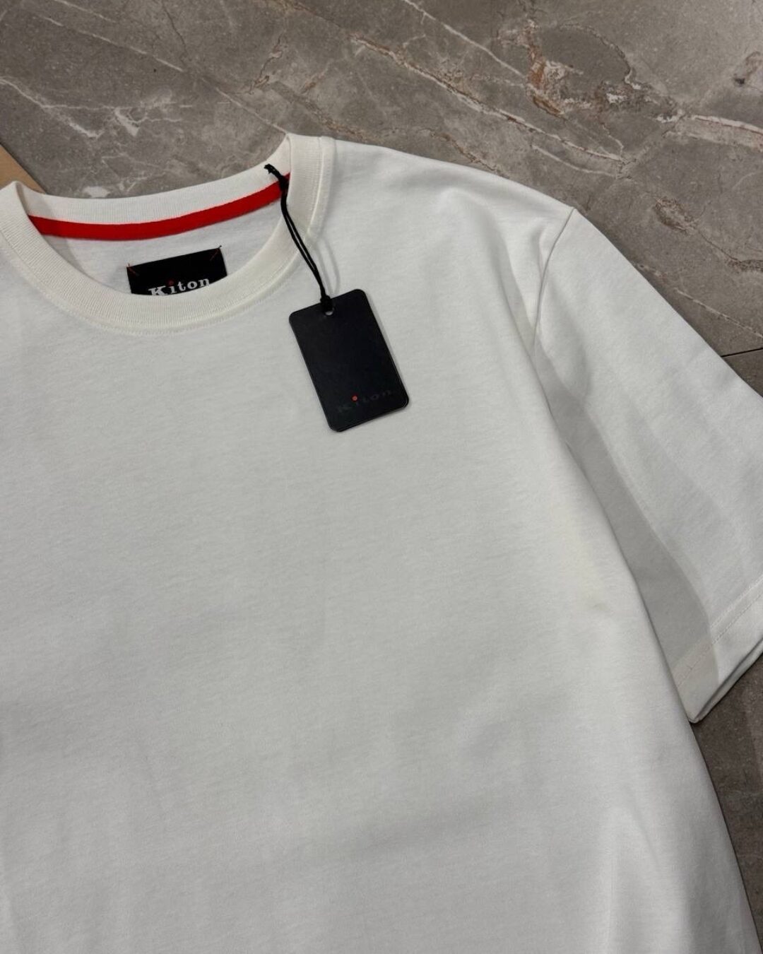 Футболка Kiton