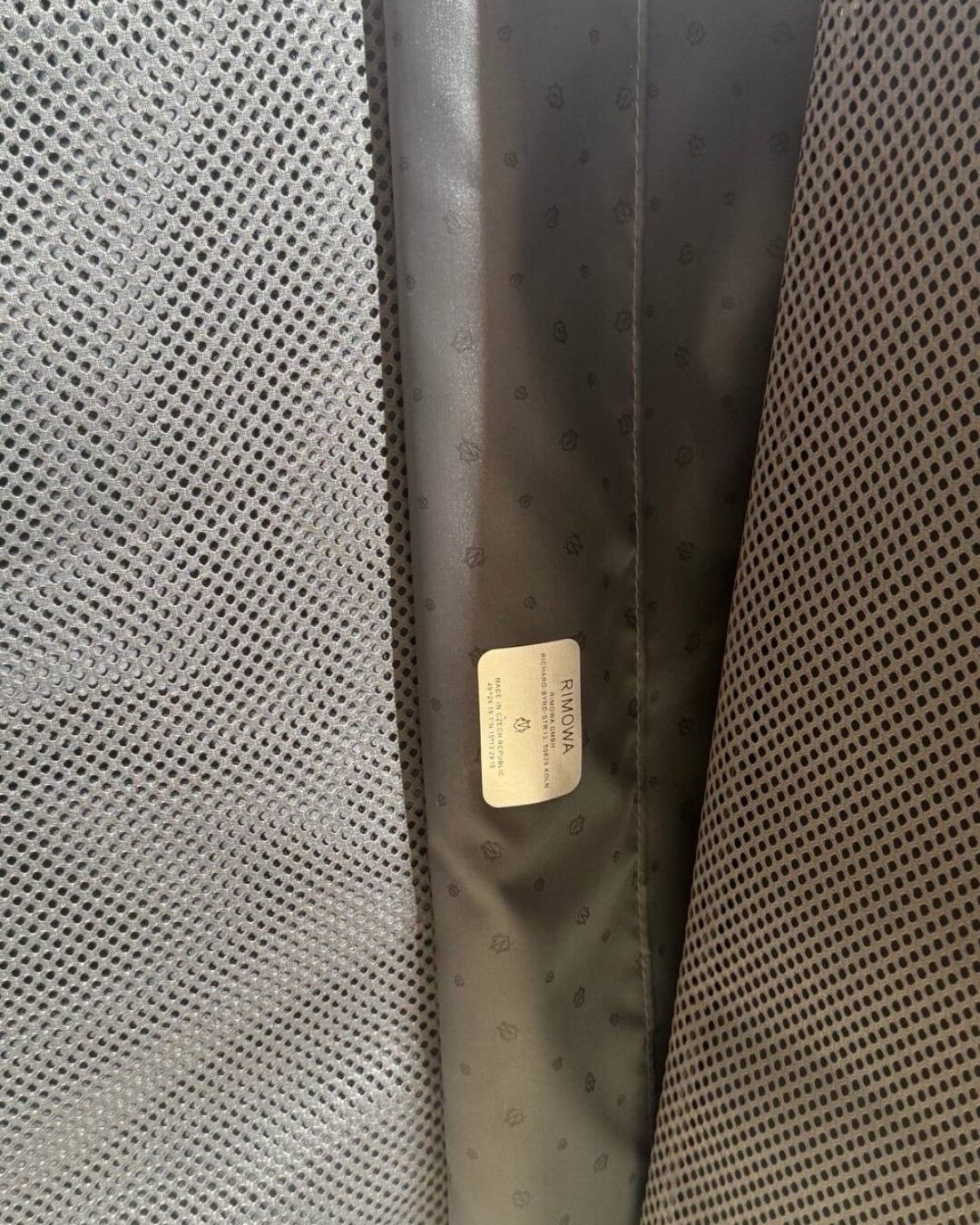 Чемодан Rimowa