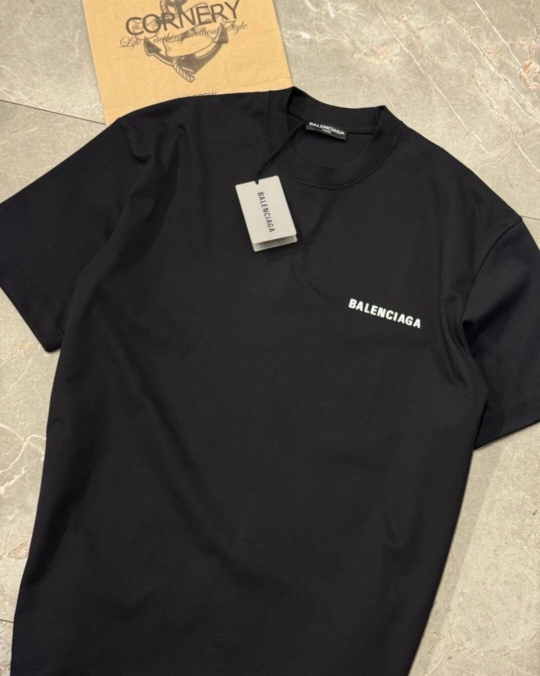 Футболка Balenciaga