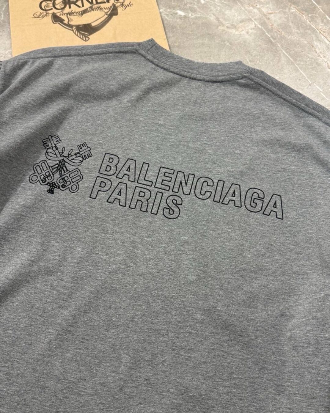 Футболка Balenciaga