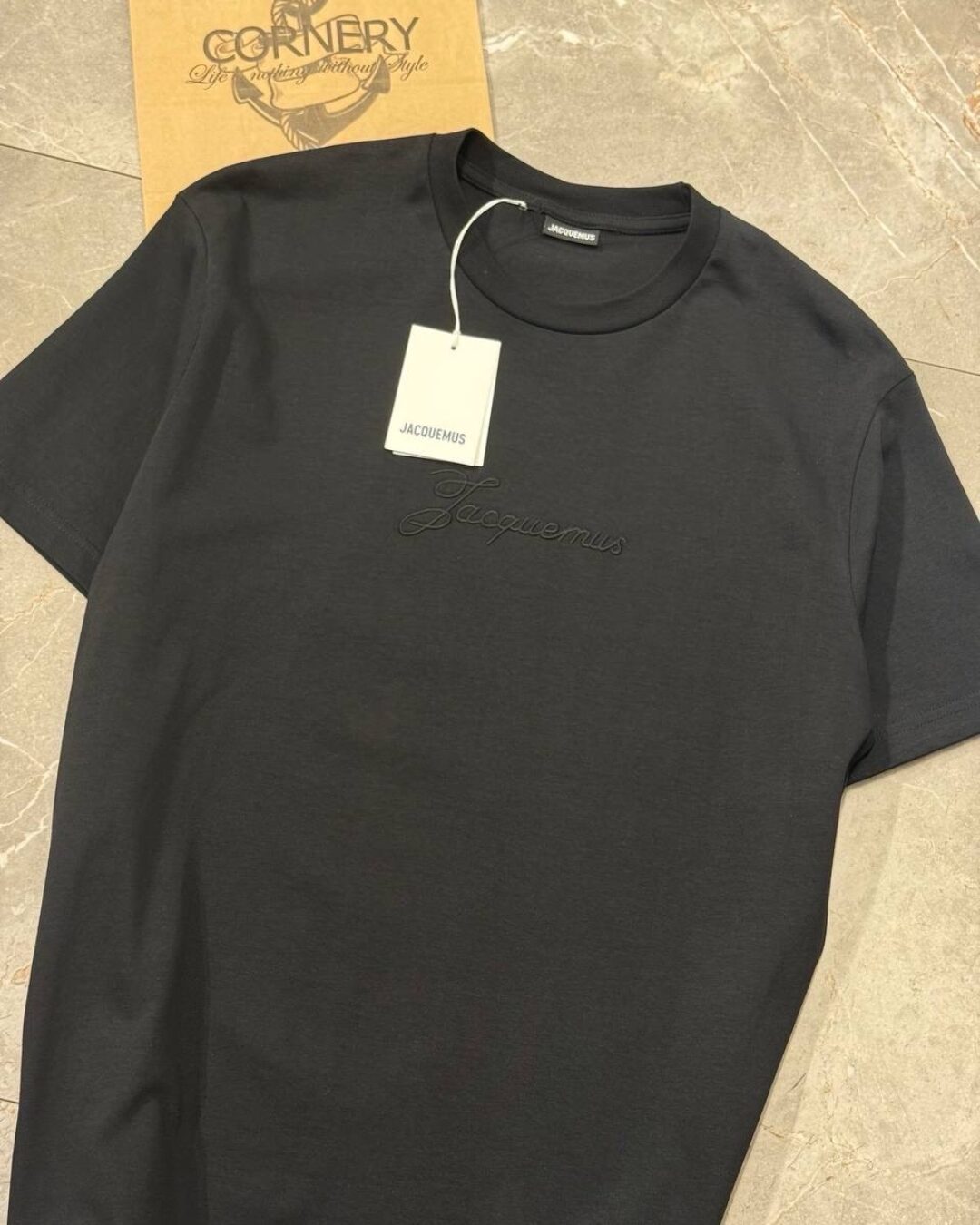 Футболка Jacquemus
