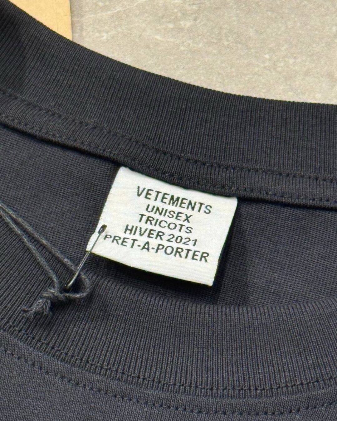 Футболка Vetements