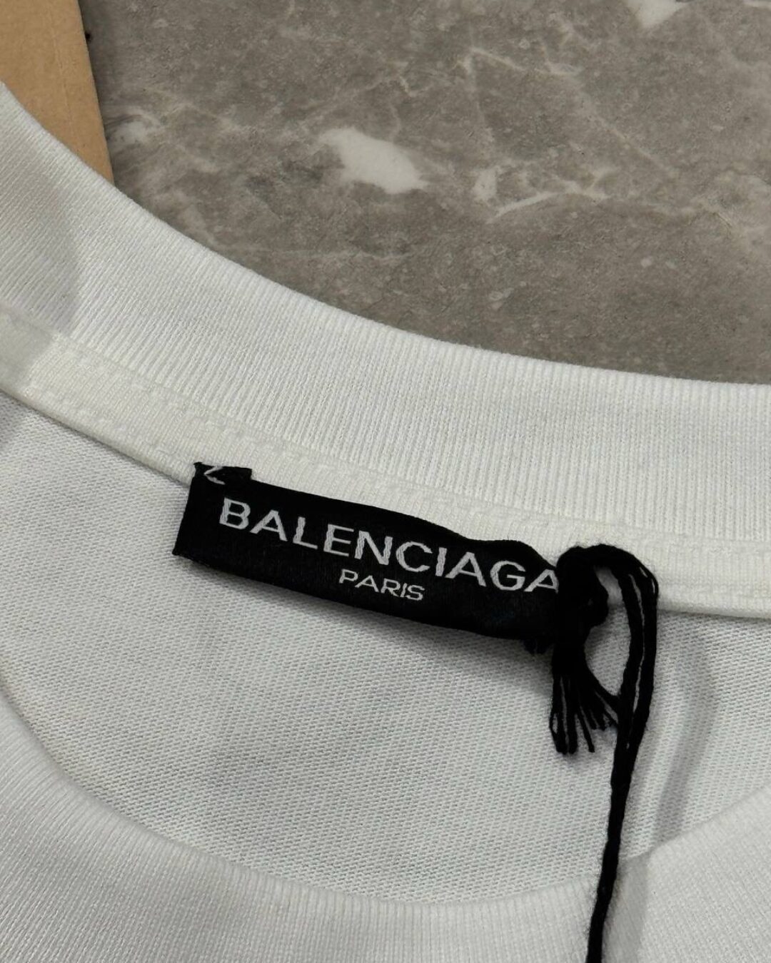 Футболка Balenciaga