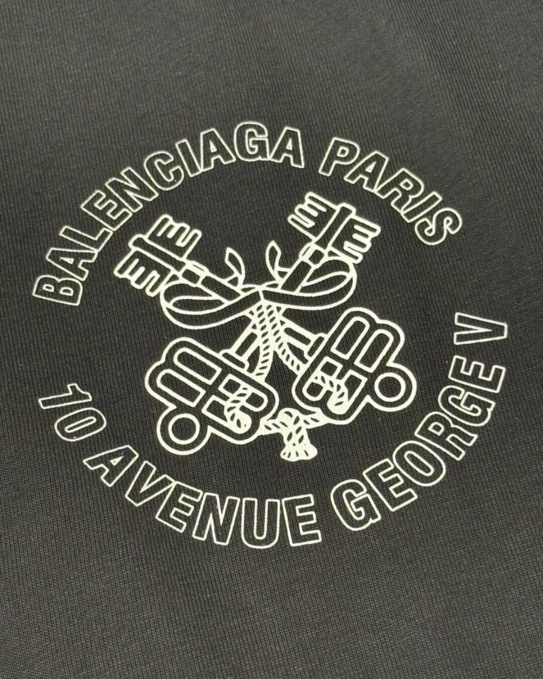Футболка Balenciaga