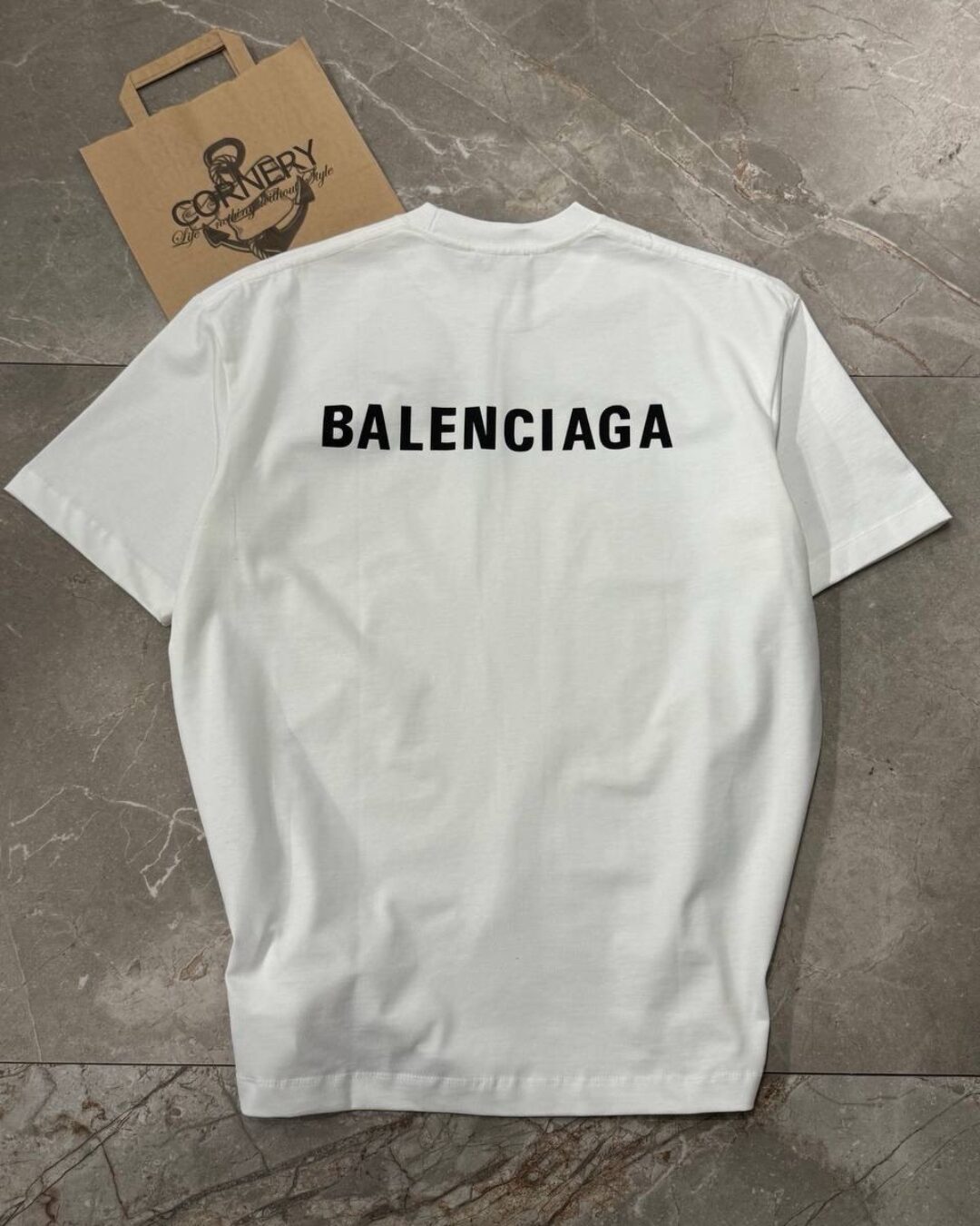 Футболка Balenciaga