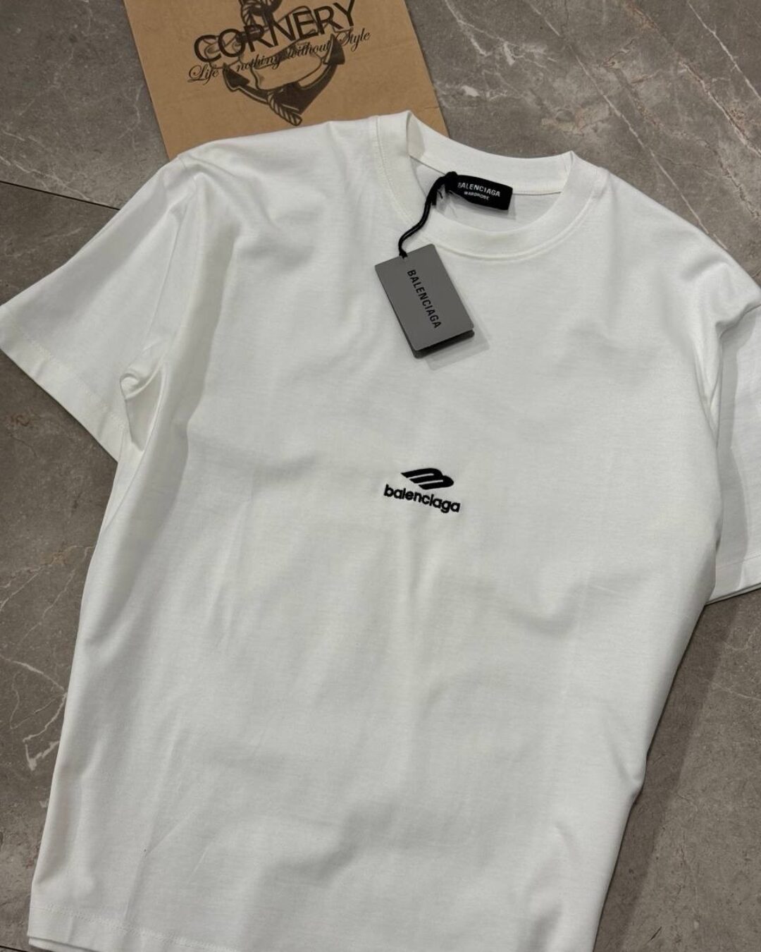 Футболка Balenciaga