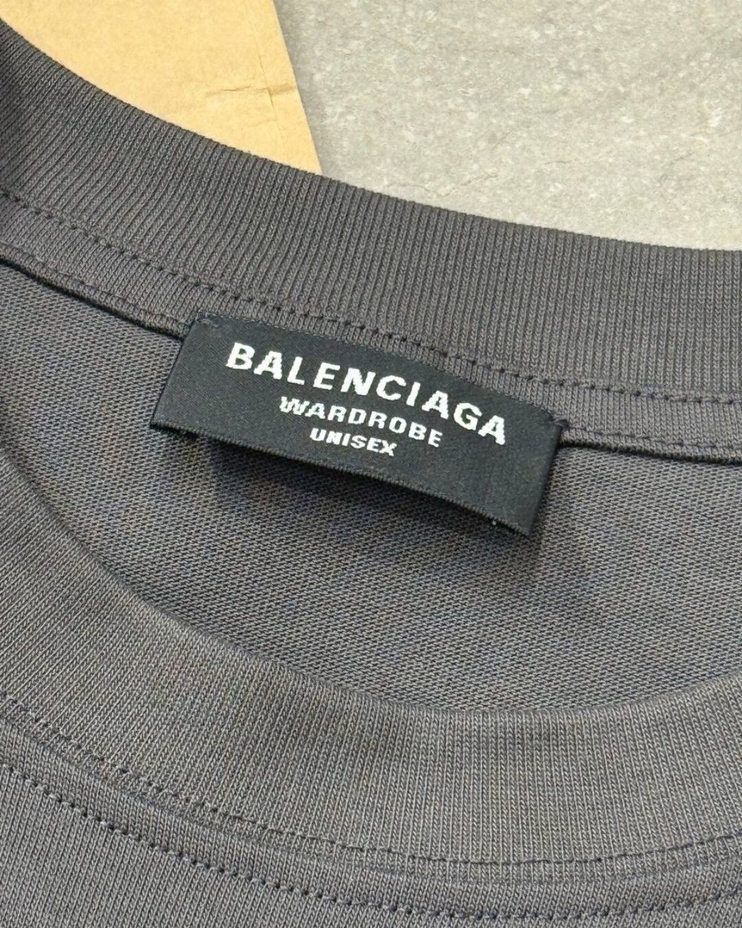 Футболка Balenciaga