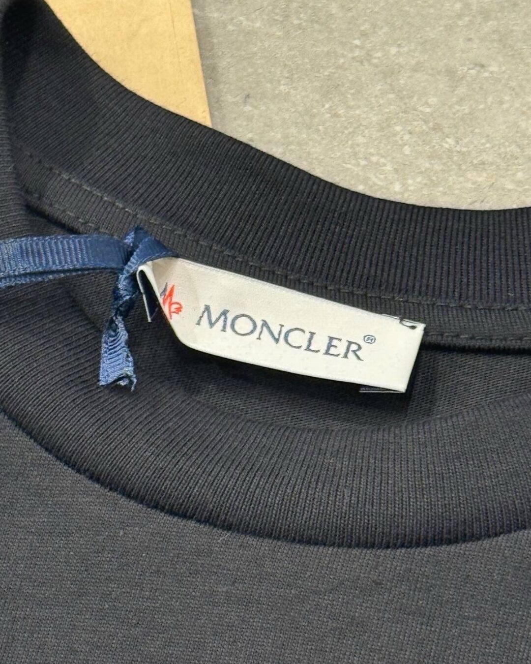 Футболка Moncler