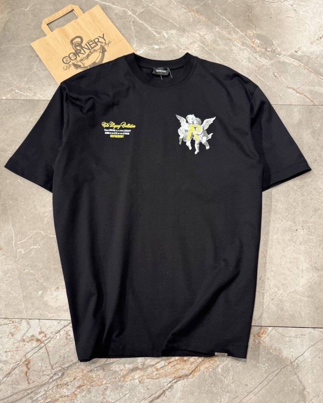 Футболка Represent