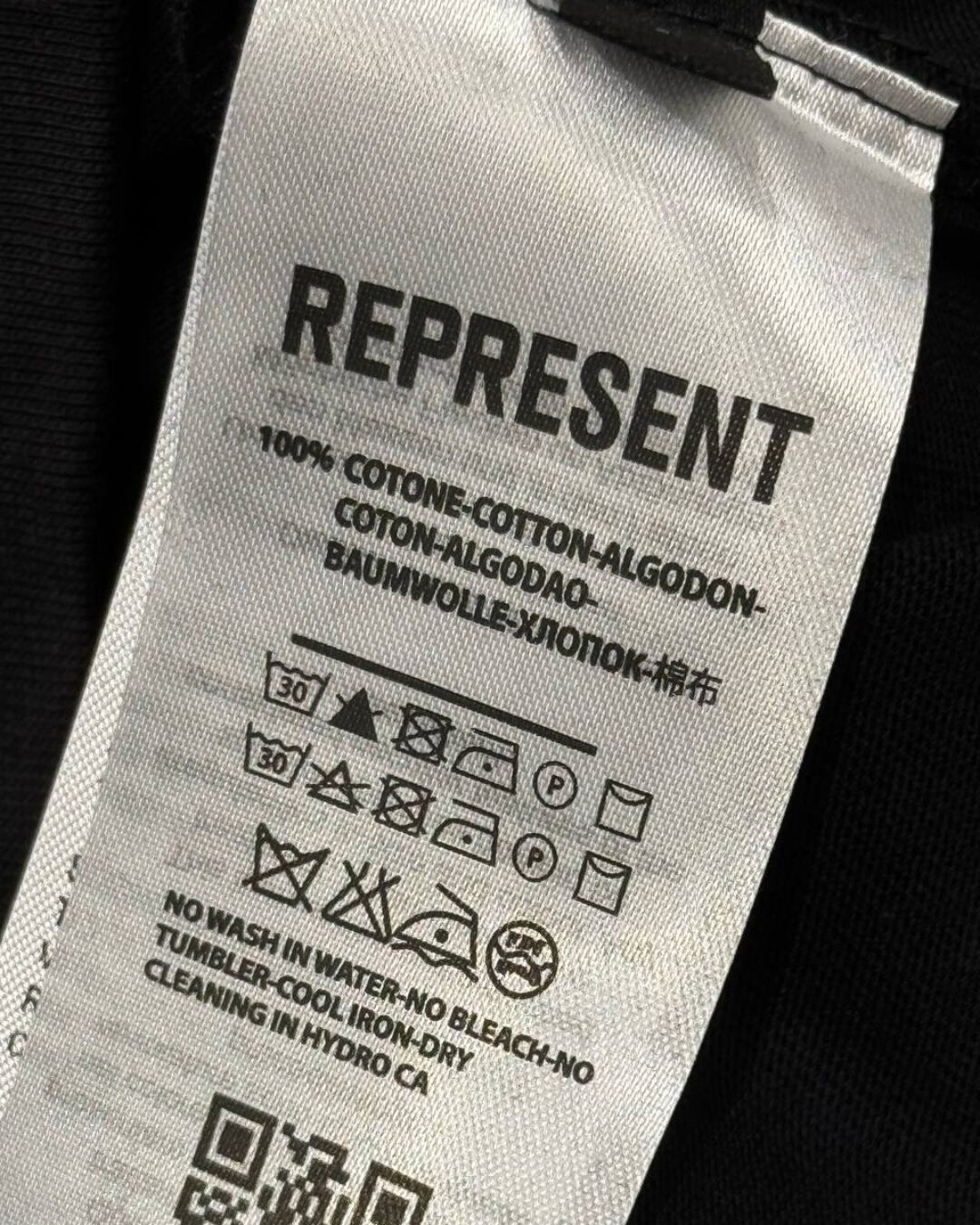 Футболка Represent