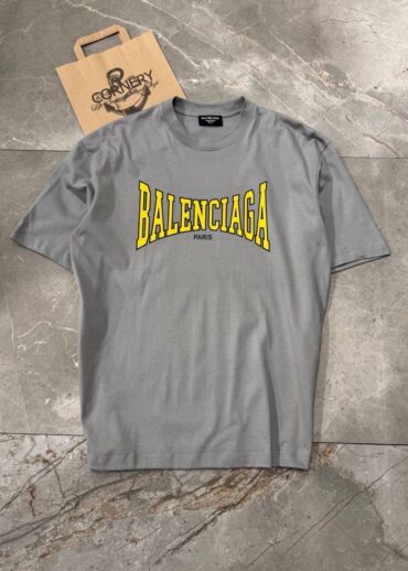 Футболка Balenciaga