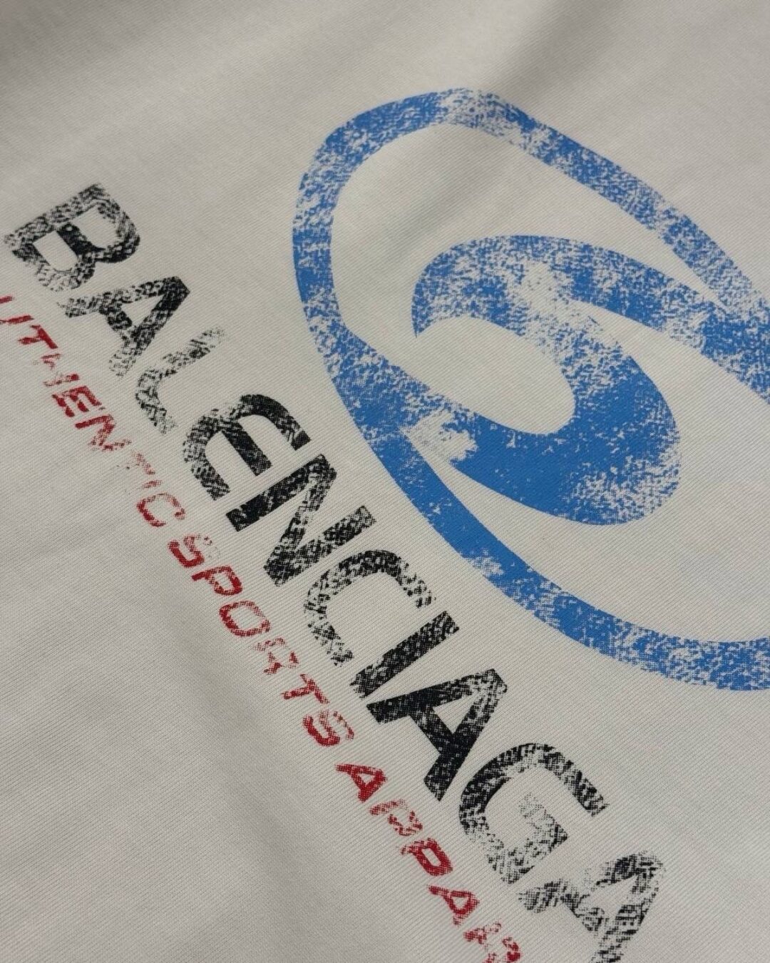 Футболка Balenciaga