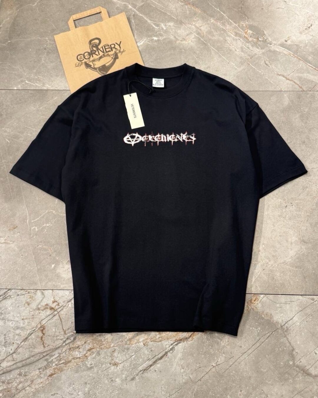 Футболка Vetements