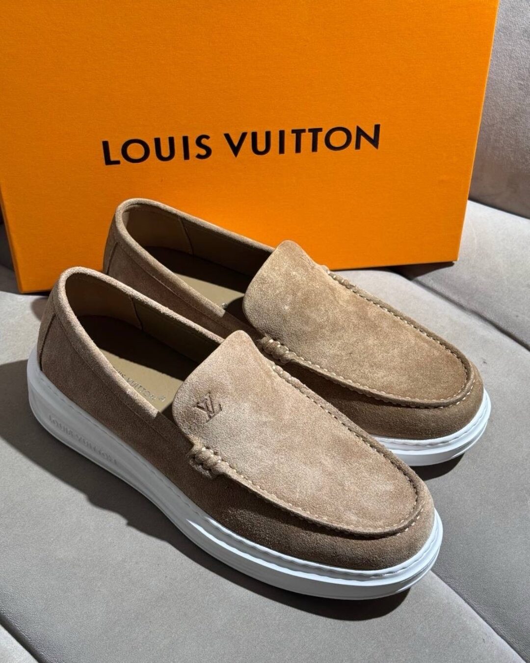 Лоферы Louis Vuitton Beige