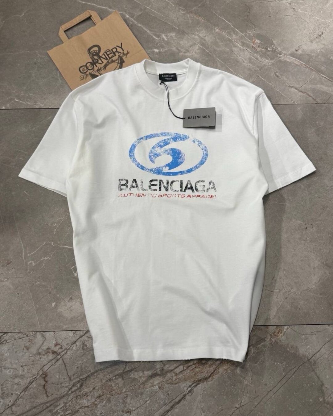 Футболка Balenciaga