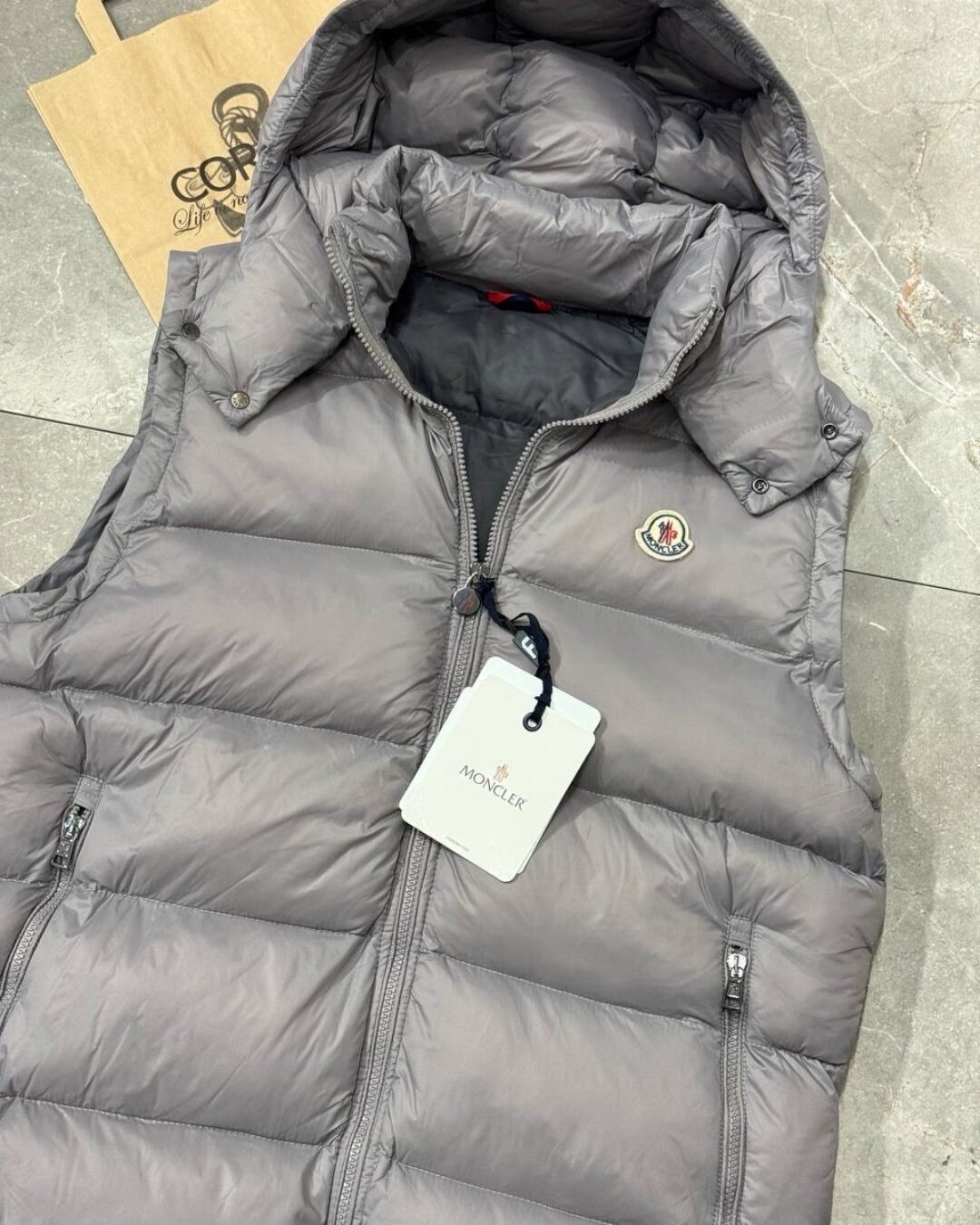 Жилет Moncler