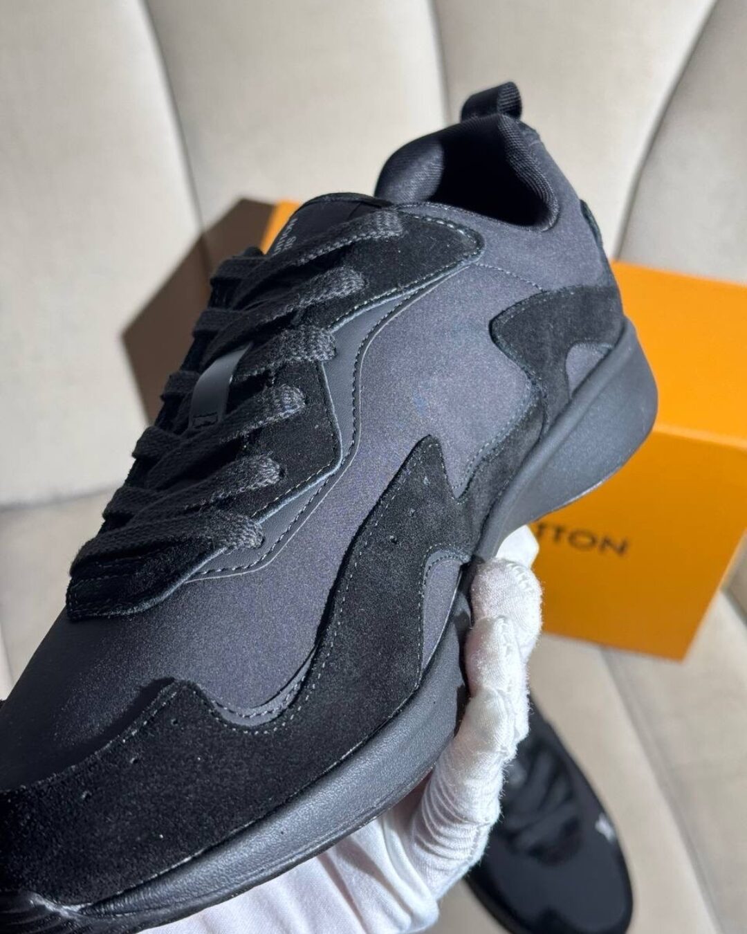 Кроссовки Louis Vuitton LV Drop 300 Sneaker