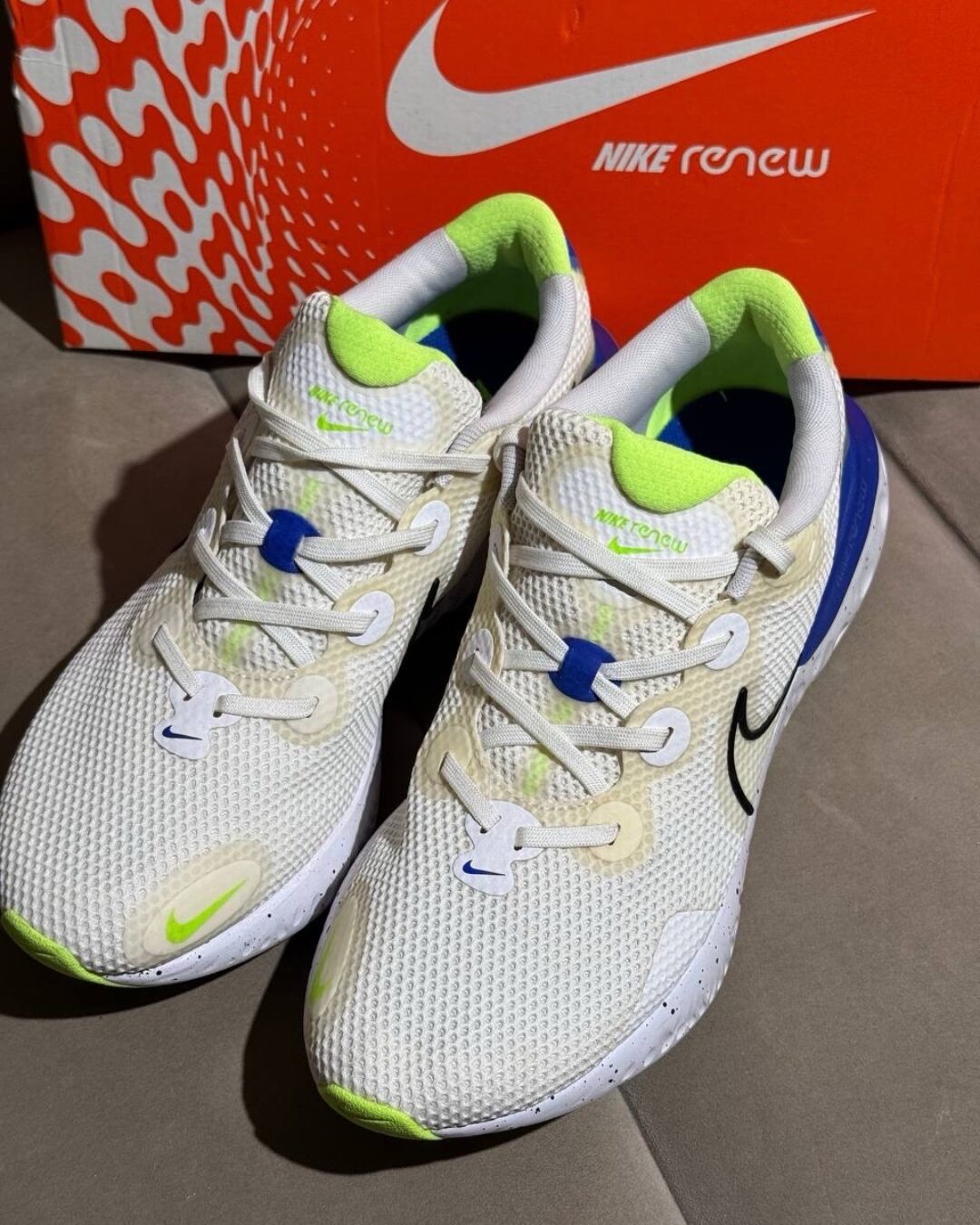 Кроссовки  Nike Renew Run