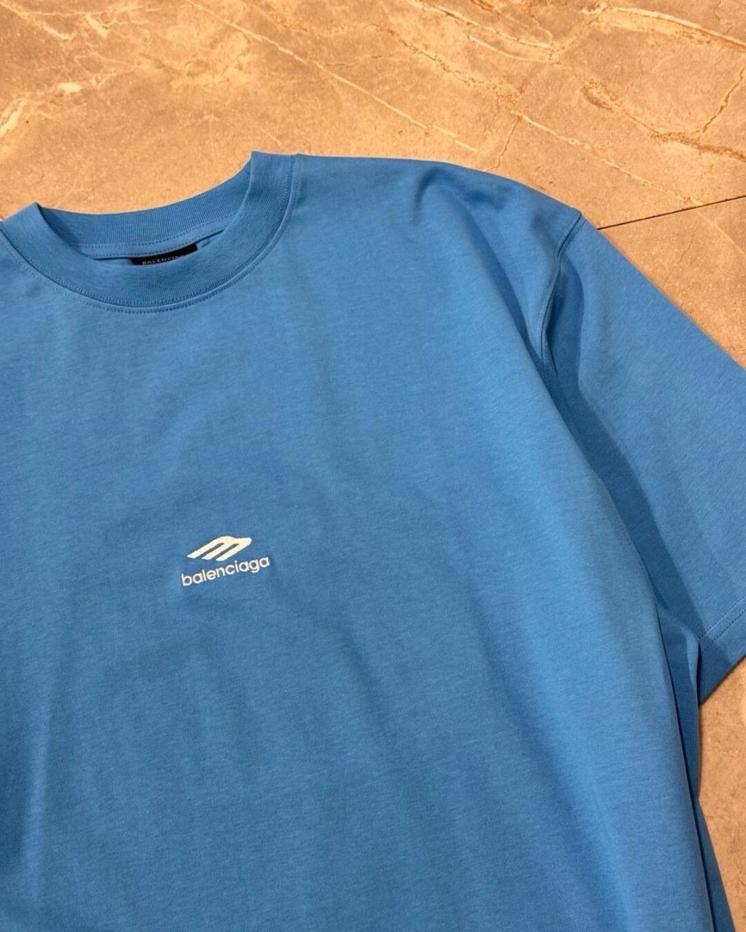 Футболка Balenciaga