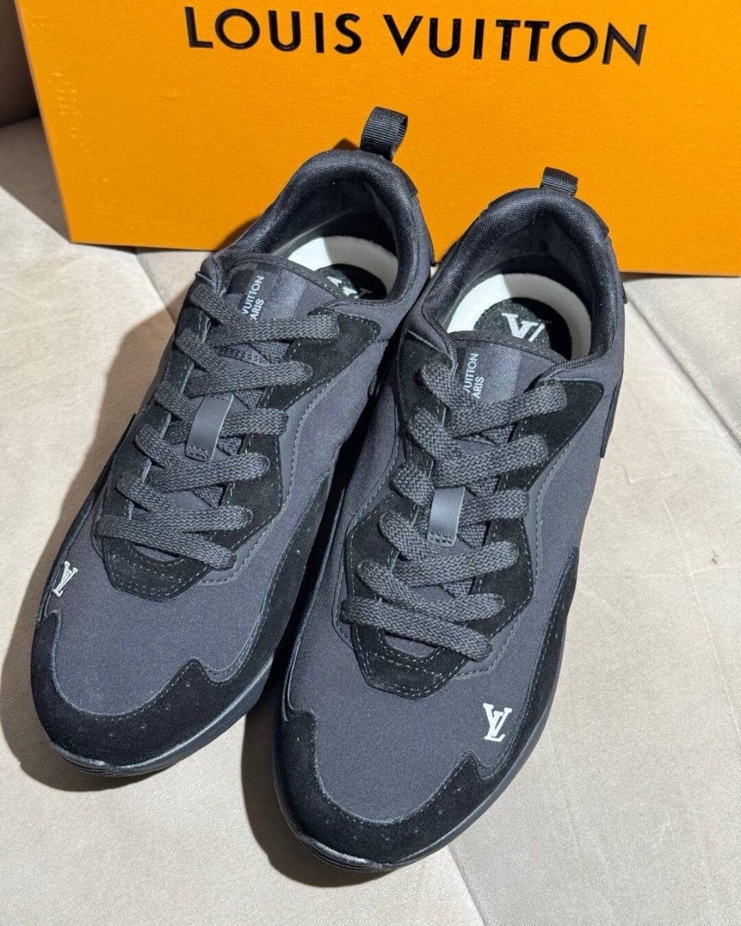 Кроссовки Louis Vuitton LV Drop 300 Sneaker
