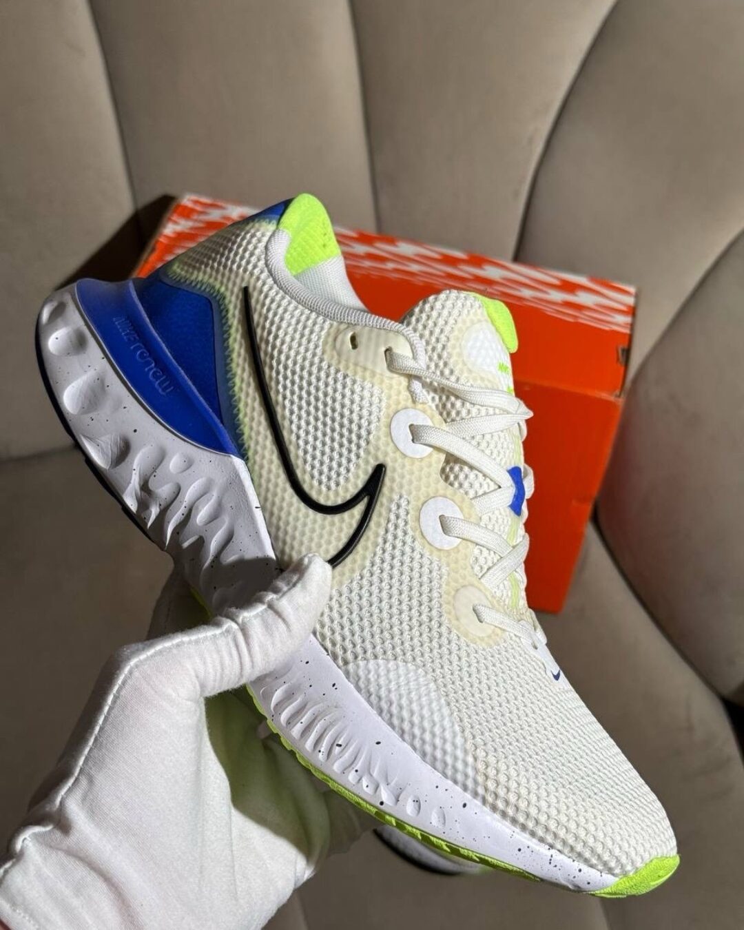 Кроссовки  Nike Renew Run
