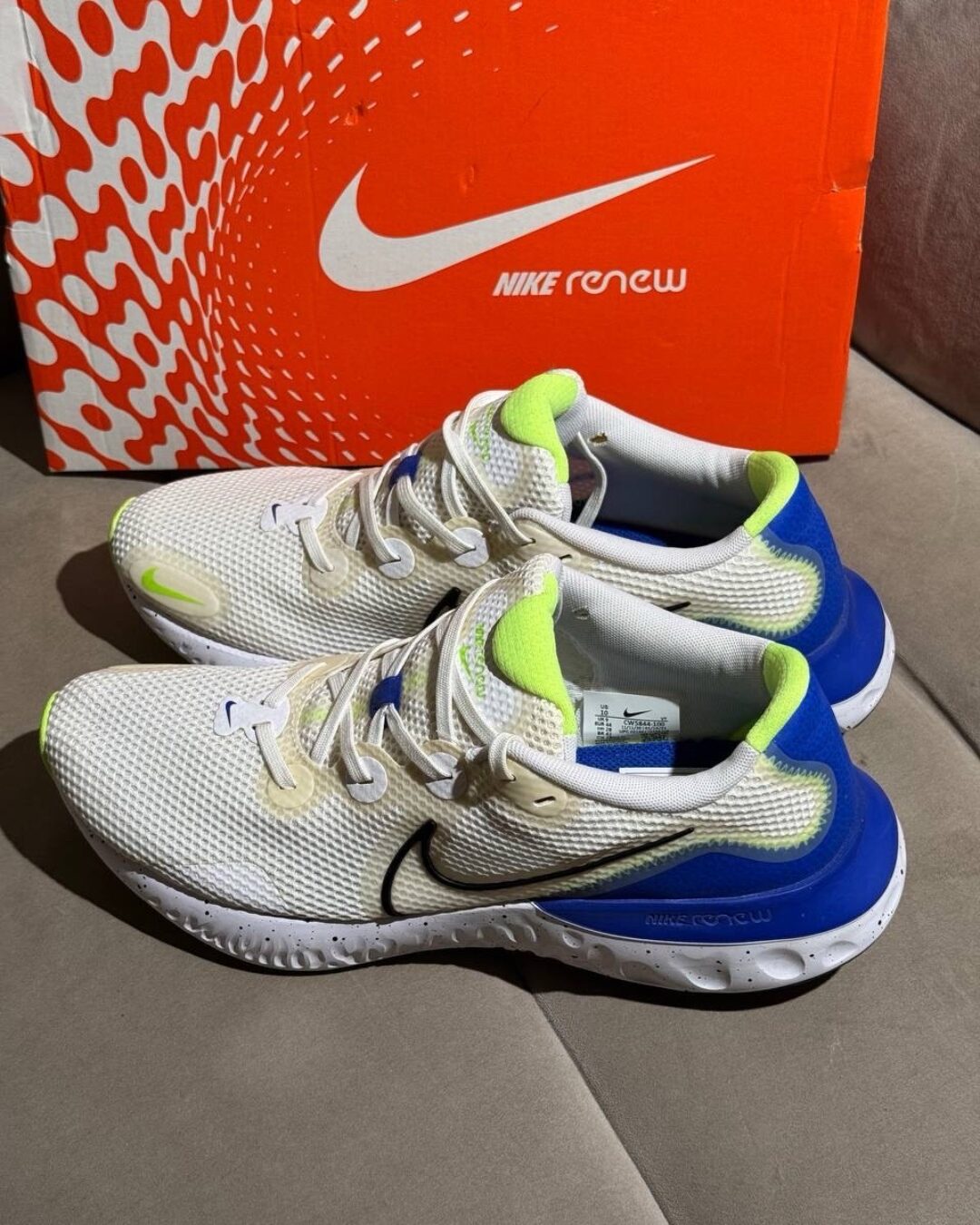 Кроссовки  Nike Renew Run