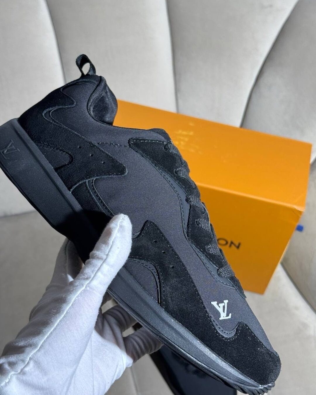 Кроссовки Louis Vuitton LV Drop 300 Sneaker