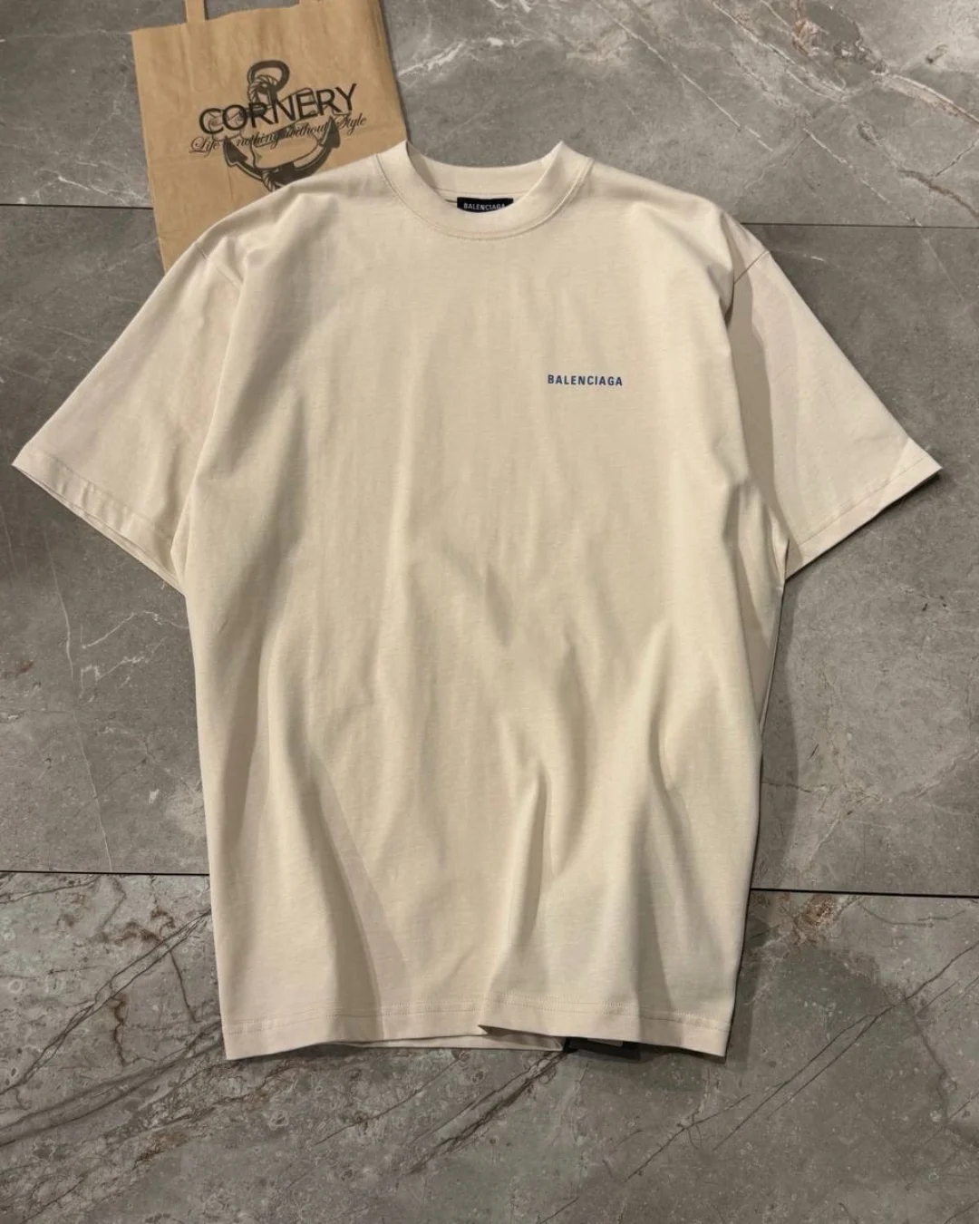 Футболка Balenciaga