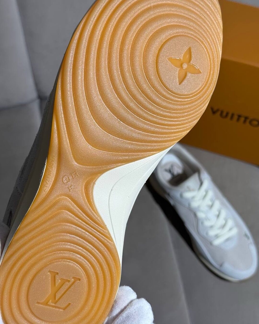 Кроссовки Louis Vuitton LV Drop 300 Sneaker