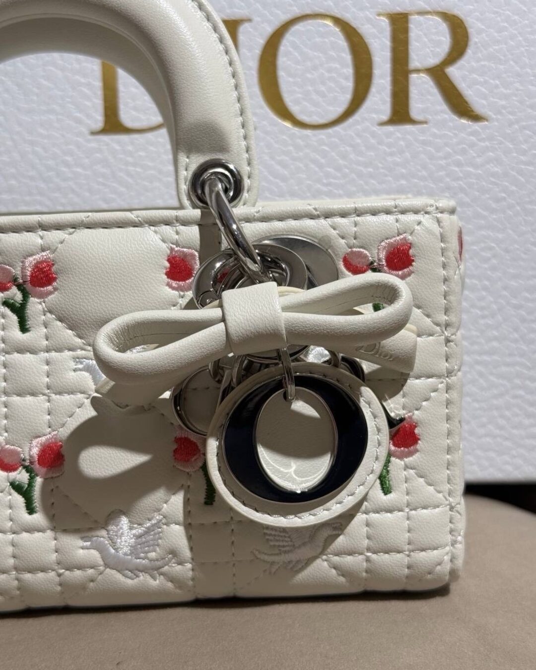 Сумка Dior Lady D-Joy — фото 7