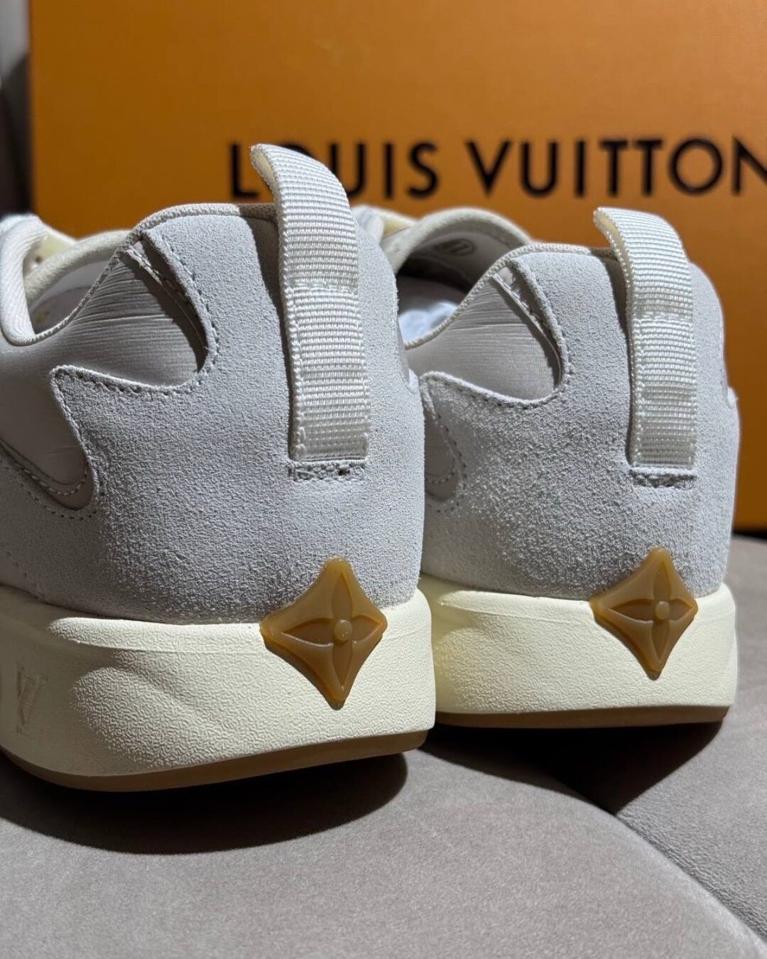 Кроссовки Louis Vuitton LV Drop 300 Sneaker