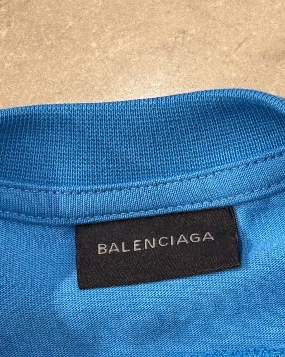 Футболка Balenciaga