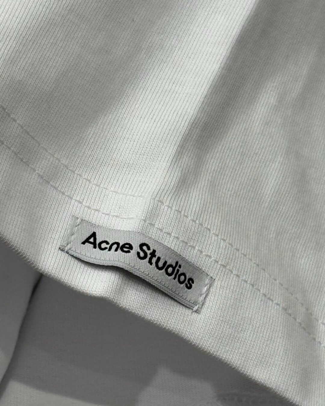 Футболка Acne Studios — фото 4