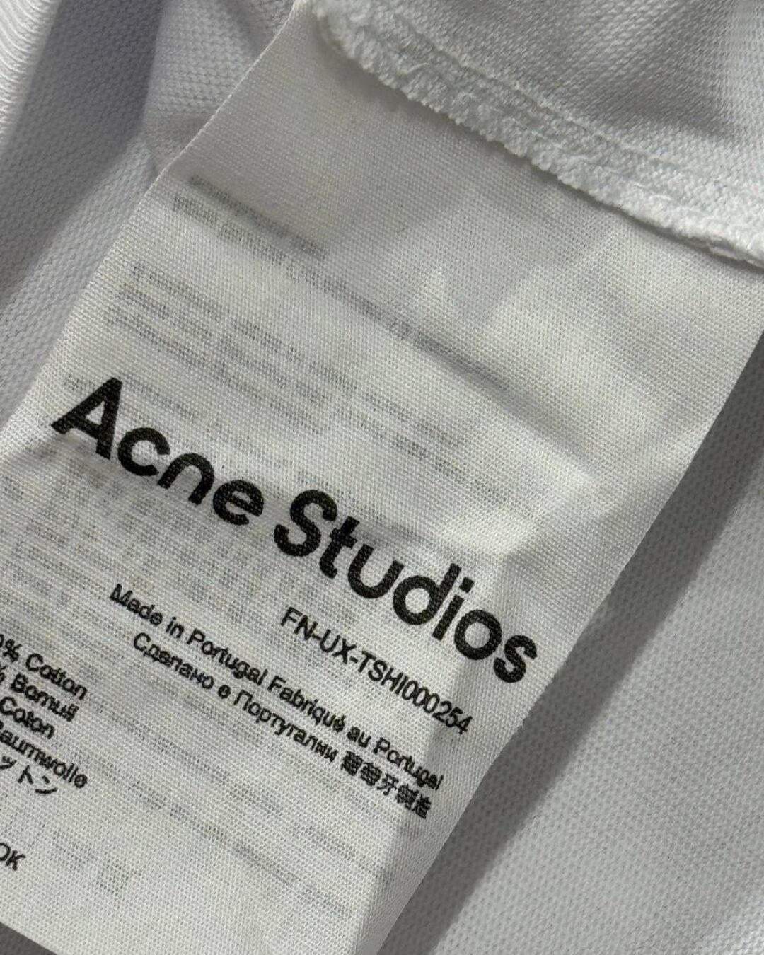 Футболка Acne Studios — фото 9