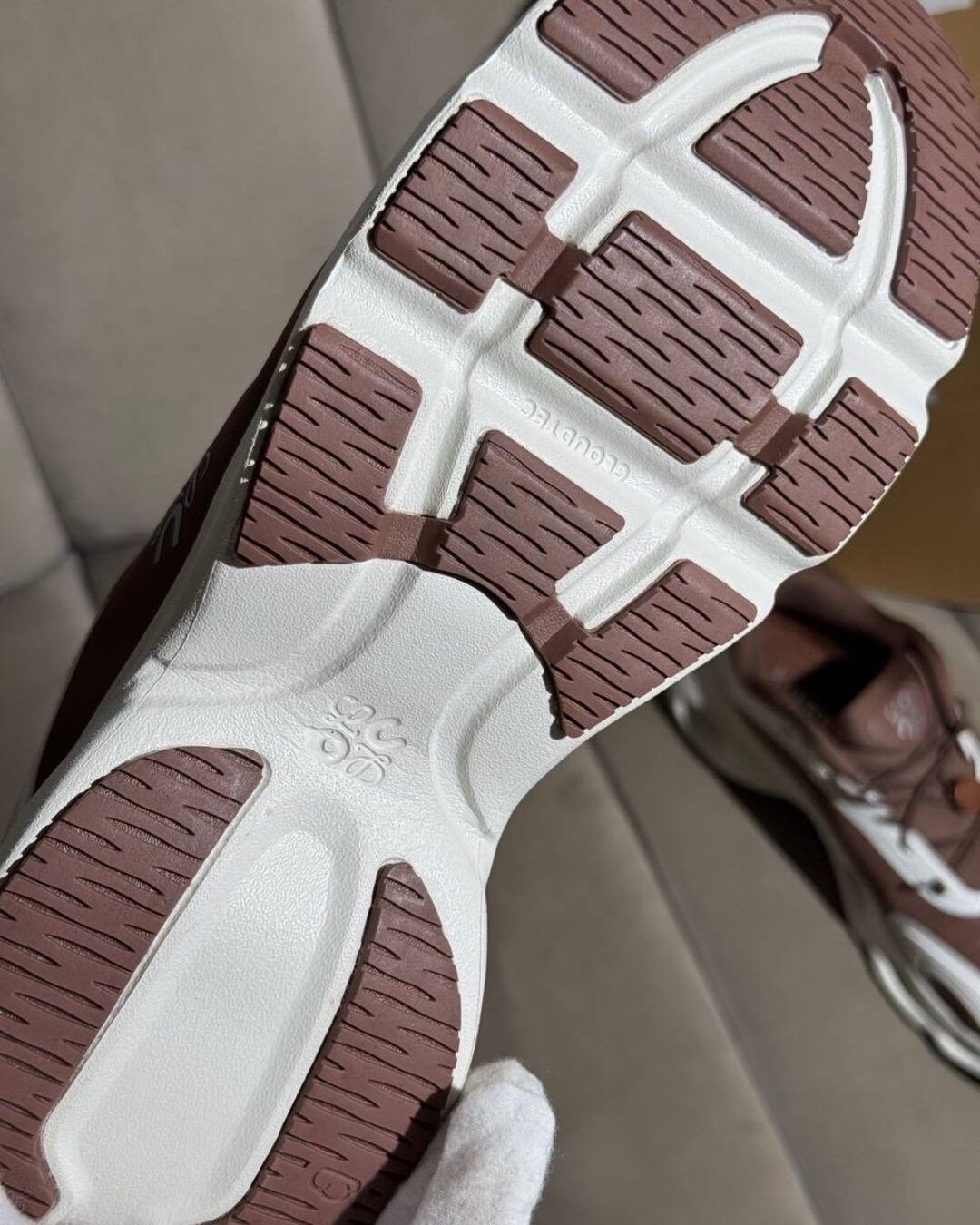 Кроссовки On x Loewe