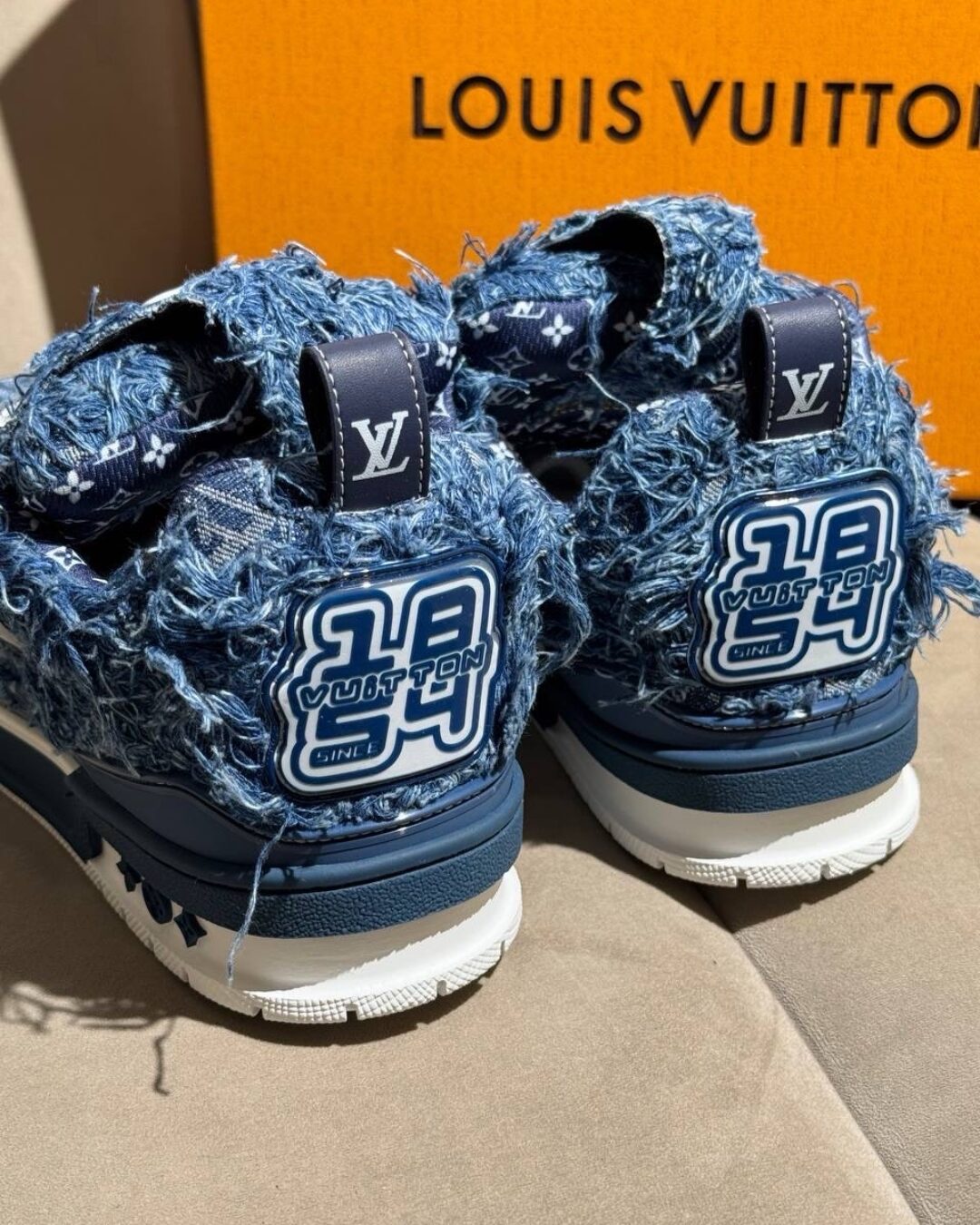 Кроссовки Louis Vuitton Sk8 Blue Fluffy