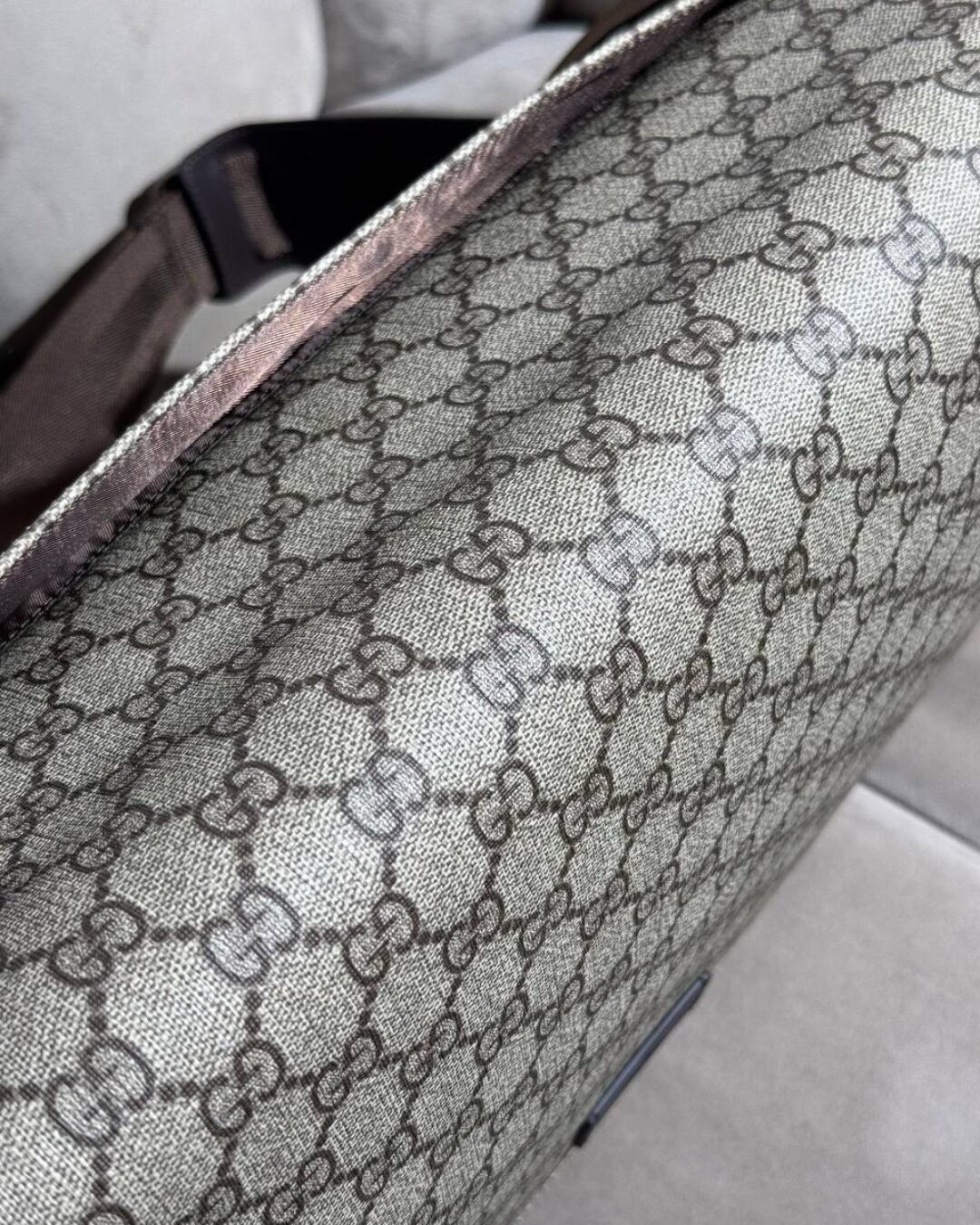 Сумка Gucci Diaper Bag Monogram — фото 9