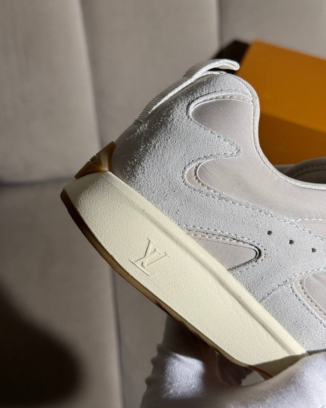 Кроссовки Louis Vuitton LV Drop 300 Sneaker